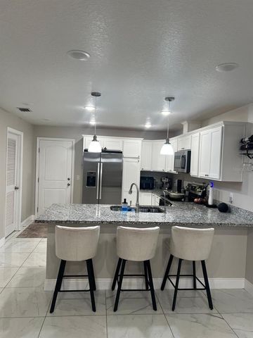 2923 N STEWART STREET, Kissimmee, FL 34746