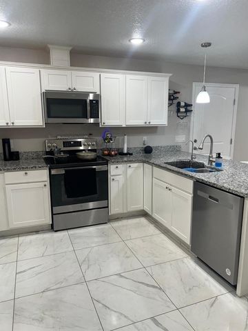 2923 N STEWART STREET, Kissimmee, FL 34746