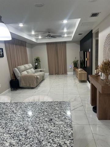 2923 N STEWART STREET, Kissimmee, FL 34746