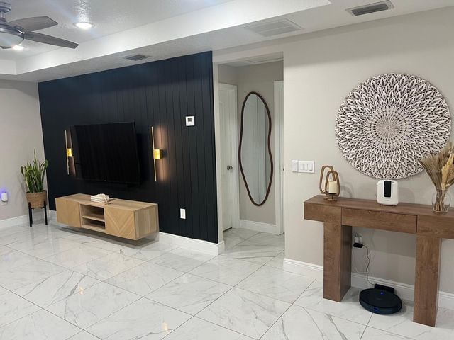 2923 N STEWART STREET, Kissimmee, FL 34746