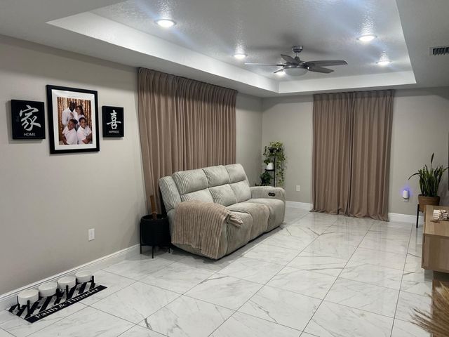 2923 N STEWART STREET, Kissimmee, FL 34746