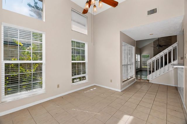 8667 Vinkins Road, Houston, TX 77071