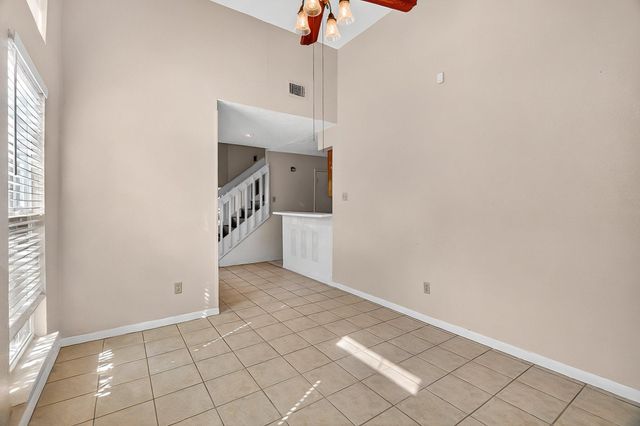 8667 Vinkins Road, Houston, TX 77071