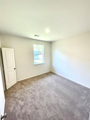 2904 5th Street, Bay City, TX 77414