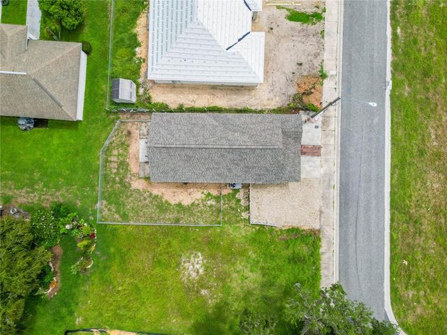904 WASHINGTON STREET, Leesburg, FL 34748