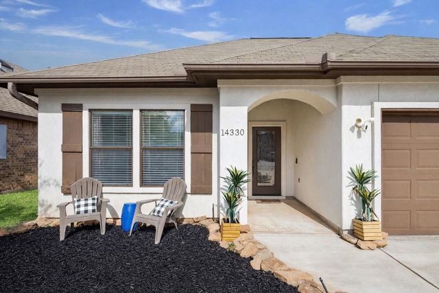 14330 S Summerchase Circle, Willis, TX 77318