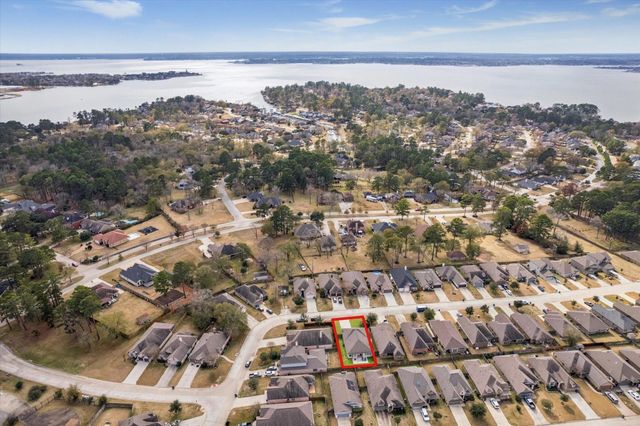 14330 S Summerchase Circle, Willis, TX 77318