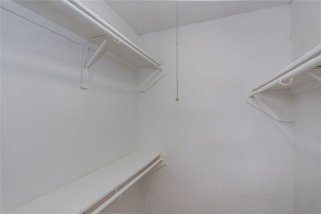 1918 Longmeadow Drive, Arlington, TX 76015