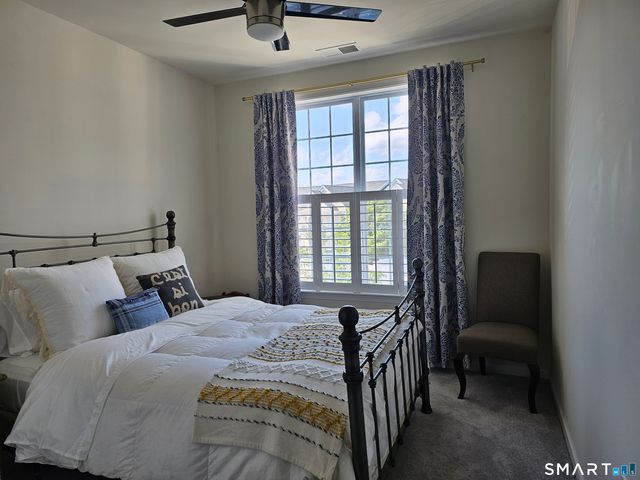 424 Center Meadow Lane 424, Danbury, CT 06810