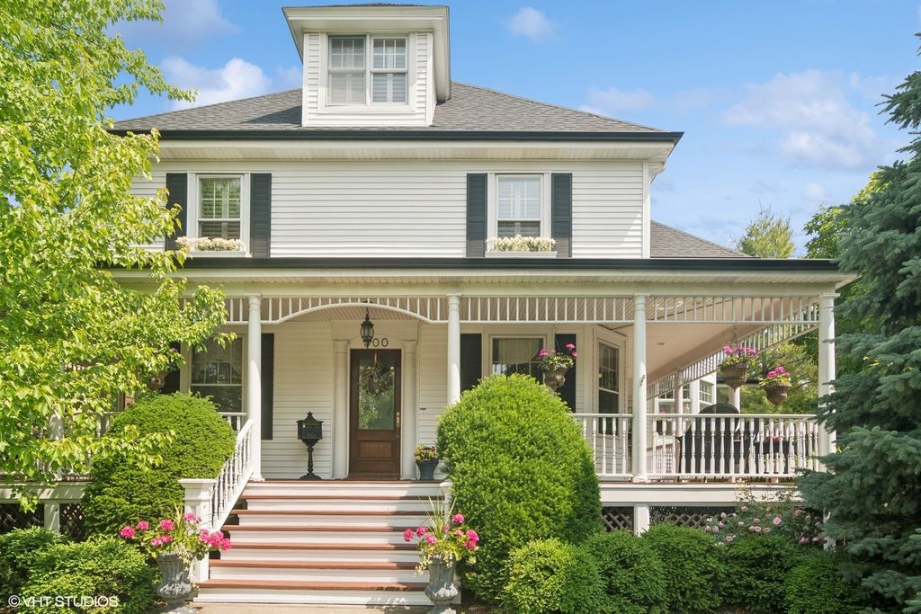 300 E Euclid Avenue, Arlington Heights, IL 60004 — photo 2