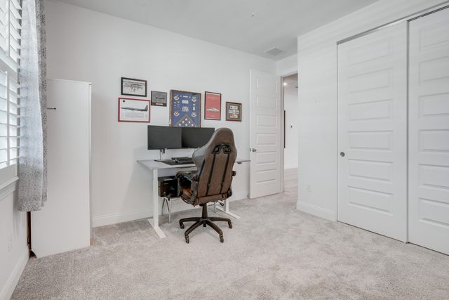 6801 NW Cloverdale Avenue, Port St. Lucie, Port St Lucie, FL 34987