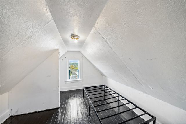 2622 Milburn St, Mckeesport, PA 15132