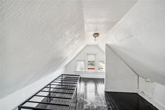 2622 Milburn St, Mckeesport, PA 15132