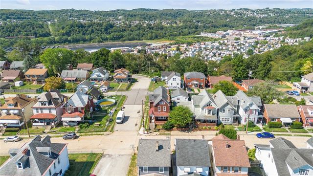 2622 Milburn St, Mckeesport, PA 15132