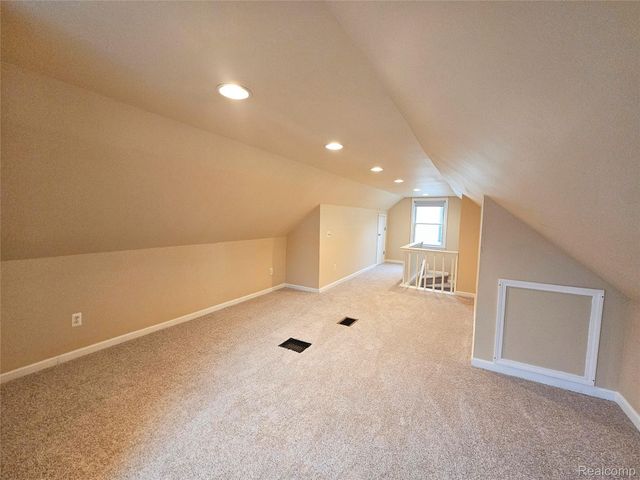 25528 Stanford Street, Dearborn Heights, MI 48125