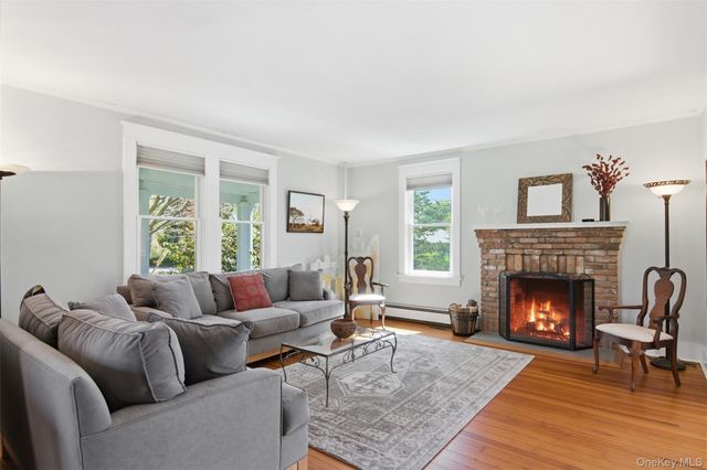 2 Brooklyn Avenue, Stony Brook, NY 11790