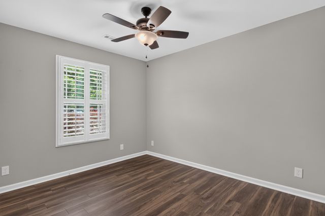 108 Dogwood Ct, Shelbyville, TN 37160