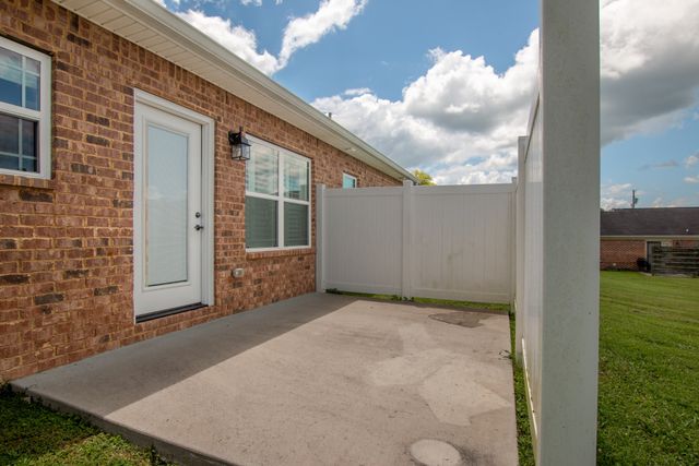 108 Dogwood Ct, Shelbyville, TN 37160