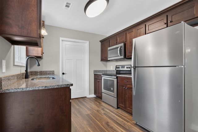 108 Dogwood Ct, Shelbyville, TN 37160