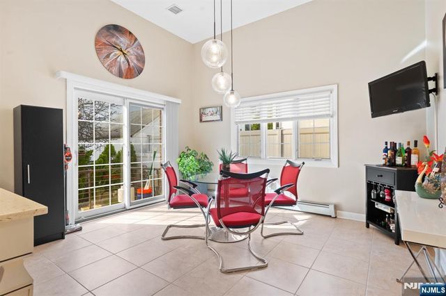 88B Myrtle Avenue, Edgewater, NJ 07020