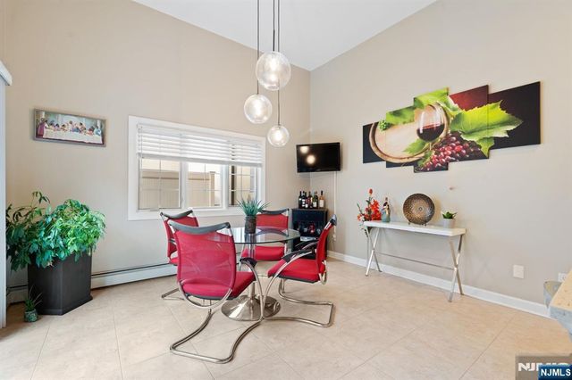 88B Myrtle Avenue, Edgewater, NJ 07020