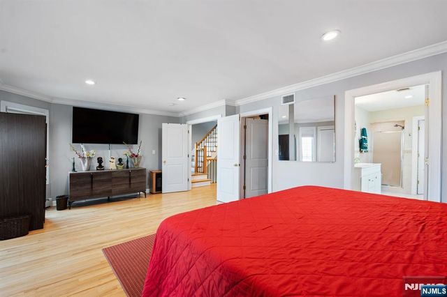 88B Myrtle Avenue, Edgewater, NJ 07020