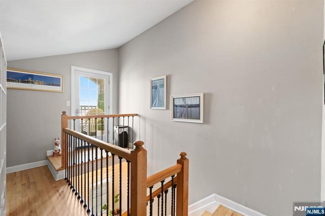 88B Myrtle Avenue, Edgewater, NJ 07020