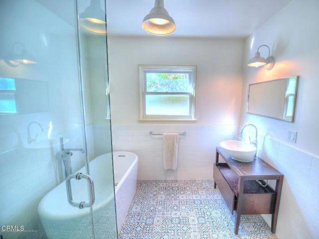 1725 Harding Avenue, Altadena, CA 91001