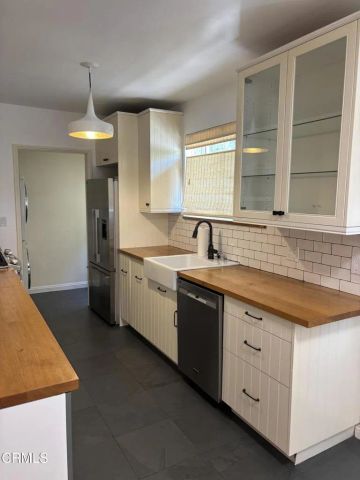 1725 Harding Avenue, Altadena, CA 91001