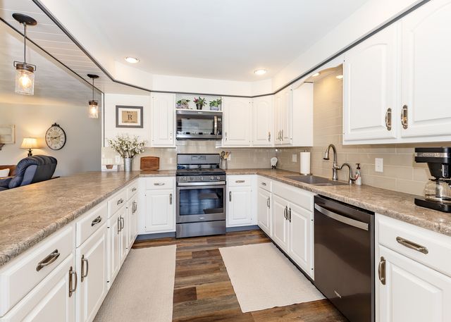 13148 N 2550th Avenue, Geneseo, IL 61254