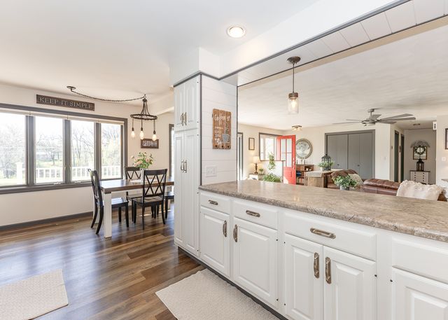 13148 N 2550th Avenue, Geneseo, IL 61254