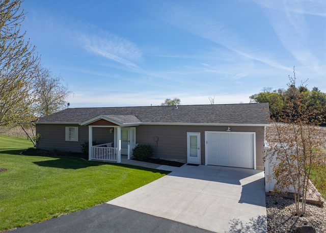 13148 N 2550th Avenue, Geneseo, IL 61254
