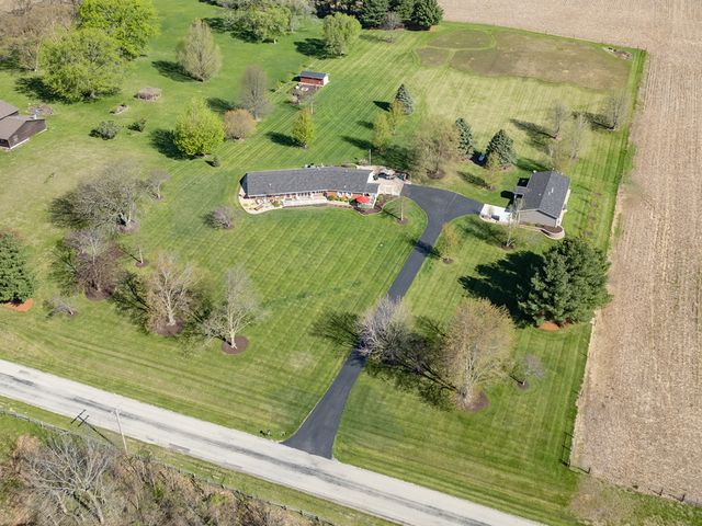 13148 N 2550th Avenue, Geneseo, IL 61254