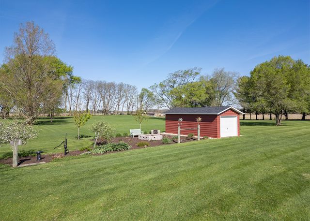 13148 N 2550th Avenue, Geneseo, IL 61254