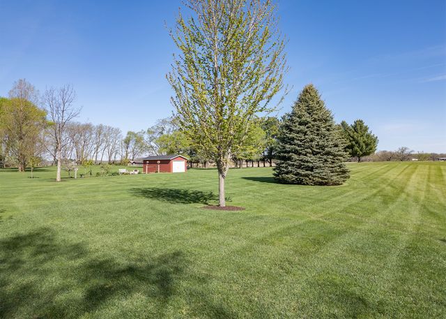 13148 N 2550th Avenue, Geneseo, IL 61254