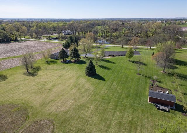 13148 N 2550th Avenue, Geneseo, IL 61254