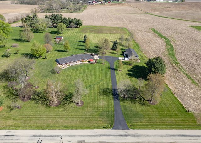 13148 N 2550th Avenue, Geneseo, IL 61254