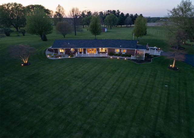 13148 N 2550th Avenue, Geneseo, IL 61254