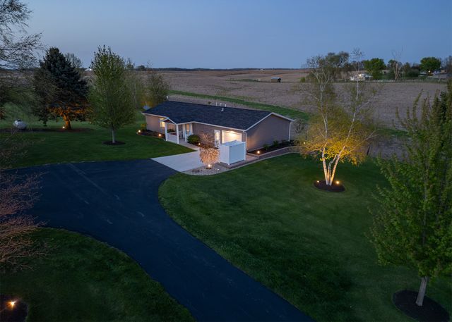 13148 N 2550th Avenue, Geneseo, IL 61254