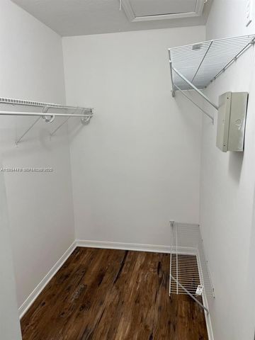 2911 SE 13th Rd 204-40, Homestead, FL 33035