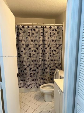 2911 SE 13th Rd 204-40, Homestead, FL 33035