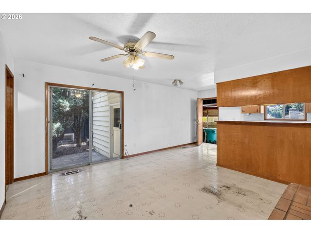 4545 Se FRANKLIN St, Portland, OR 97206