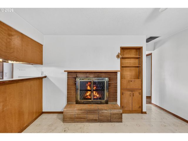 4545 Se FRANKLIN St, Portland, OR 97206