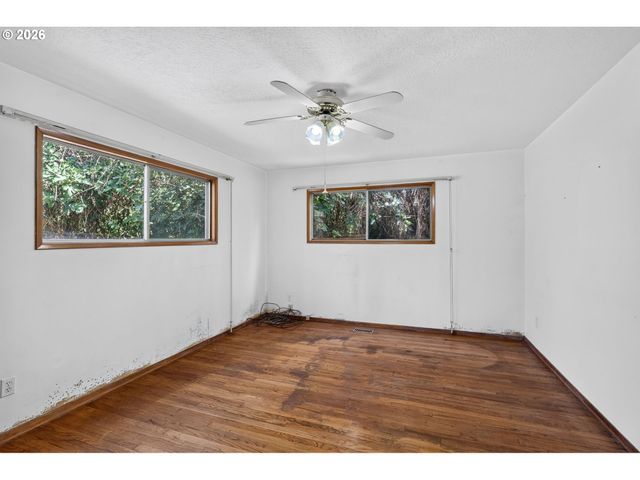 4545 Se FRANKLIN St, Portland, OR 97206