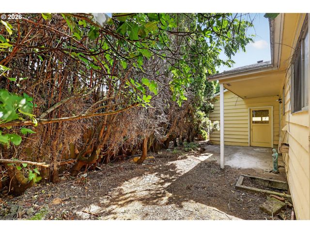 4545 Se FRANKLIN St, Portland, OR 97206