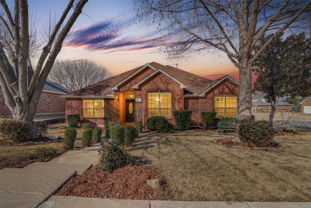 5501 Somerset Drive, Rowlett, TX 75089
