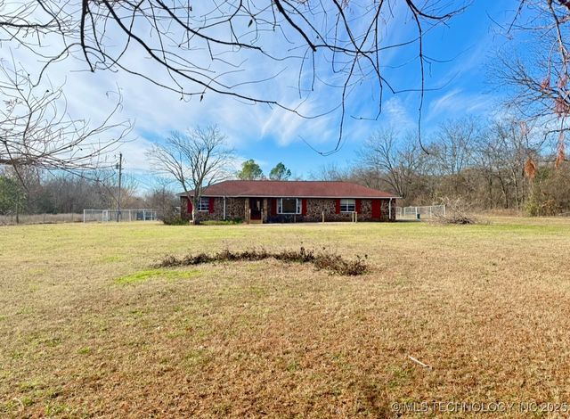 18411 S Lake Region Road, Hulbert, OK 74441