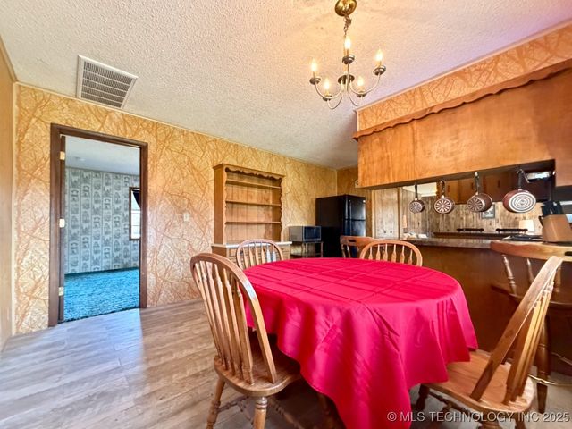18411 S Lake Region Road, Hulbert, OK 74441