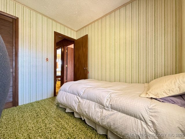 18411 S Lake Region Road, Hulbert, OK 74441