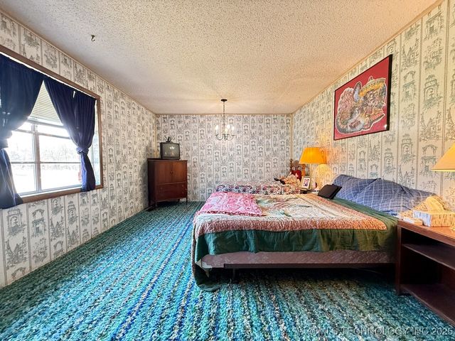 18411 S Lake Region Road, Hulbert, OK 74441